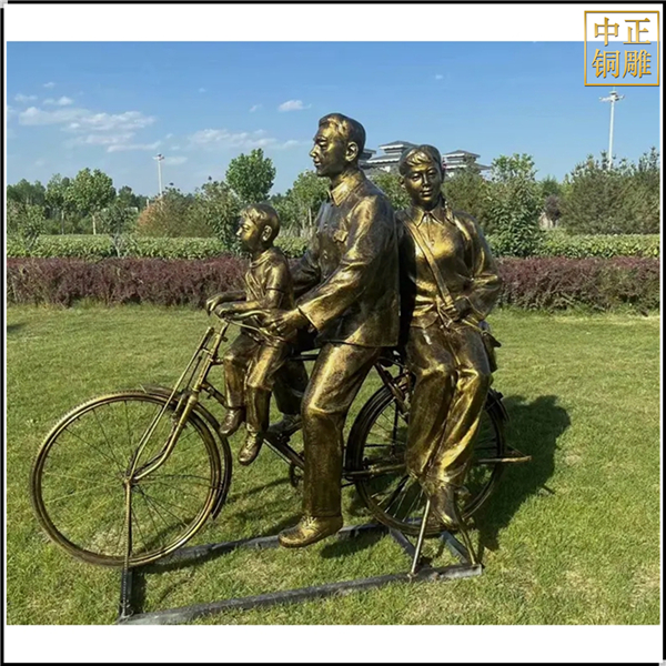 現(xiàn)代騎車人物銅雕塑.jpg