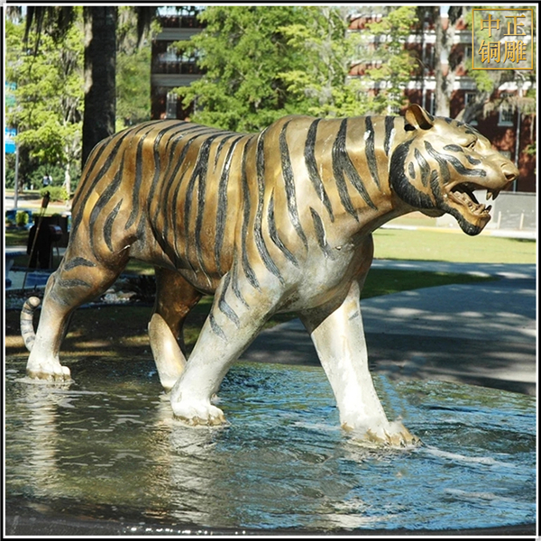 動(dòng)物園老虎景觀雕塑